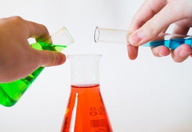 Bahan Kimia Ramah Lingkungan untuk Industri Fiberglass